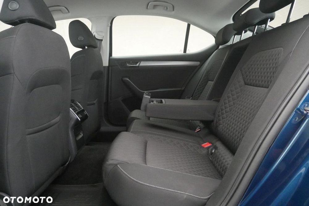 Skoda Superb 2.0 TSI Ambition DSG - 15