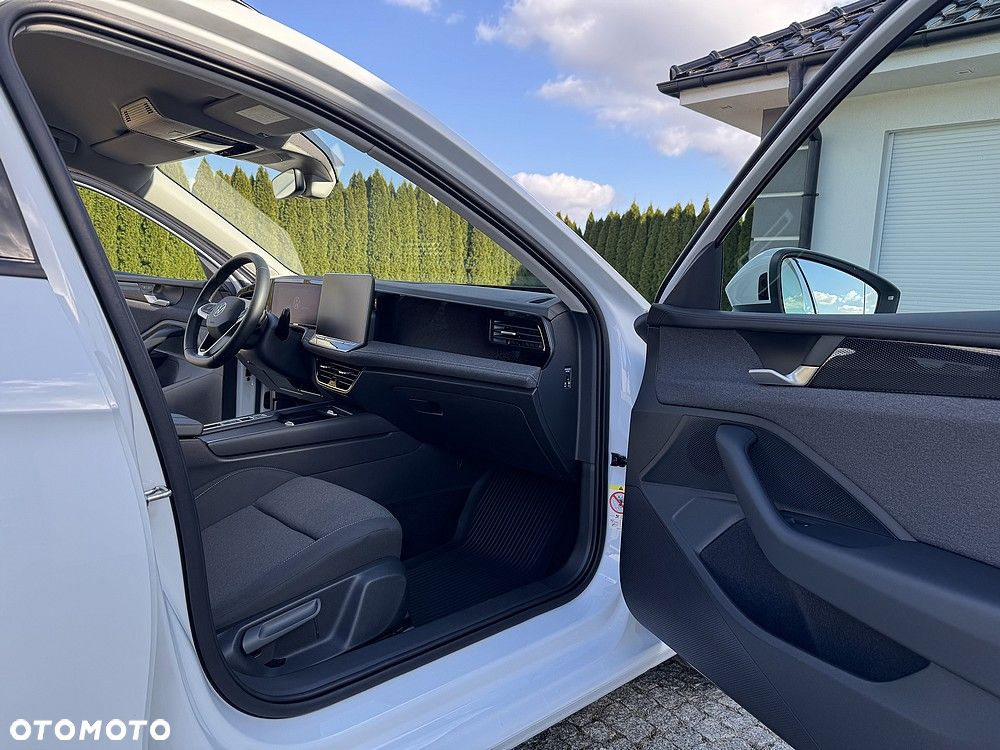 Volkswagen Passat - 30