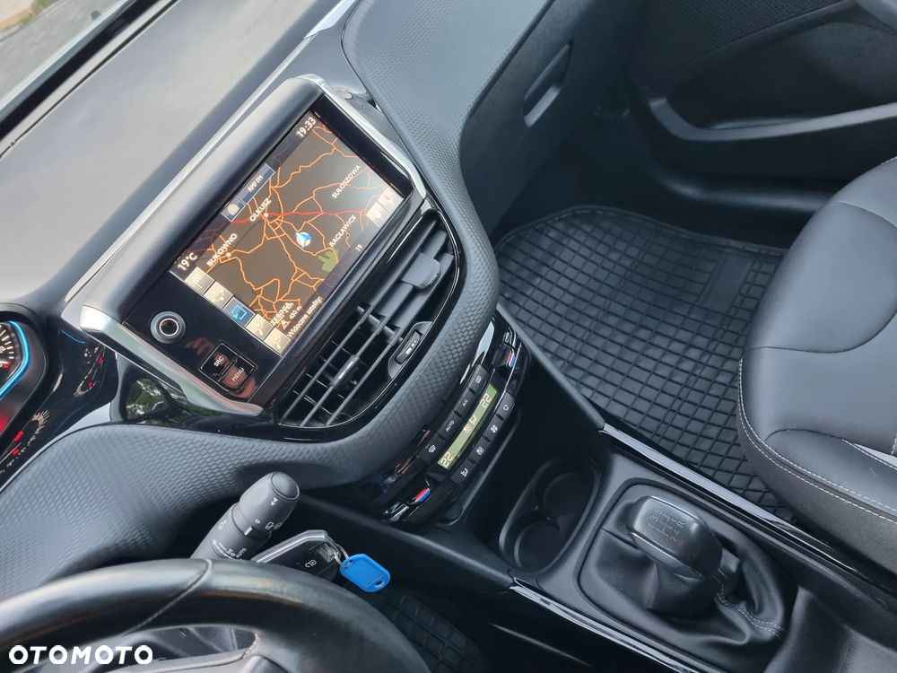 Peugeot 2008 PureTech 110 Stop&Start Allure - 19