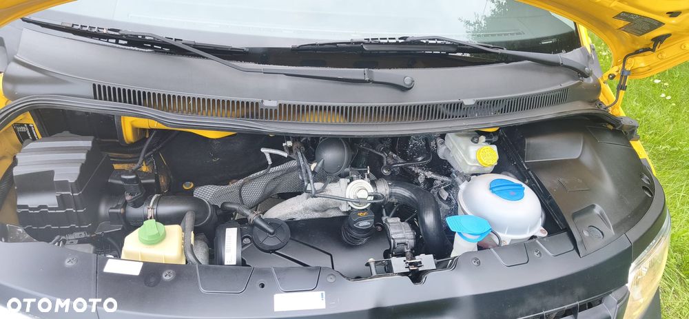 Volkswagen TRANSPORTER T5 - 23