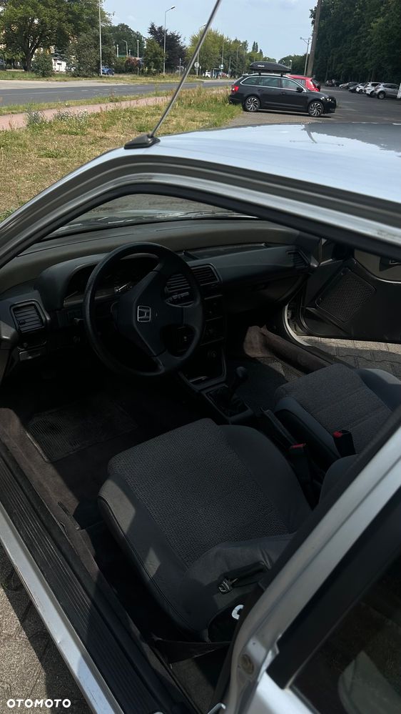 Honda Civic 1.4 GL - 11