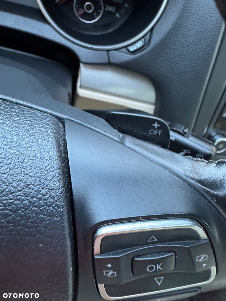 Volkswagen Golf 1.4 TSI Highline DSG - 18