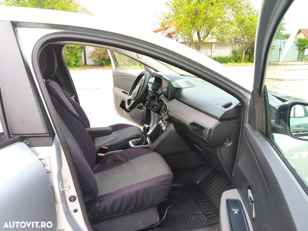 Dacia Logan TCe 90 MT5 Comfort - 9