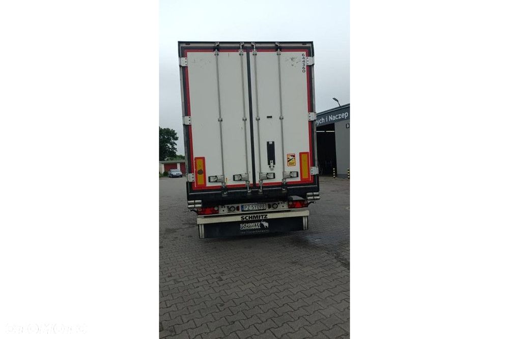 Schmitz Cargobull Trailer Reefer Meat Rail Straight - 13