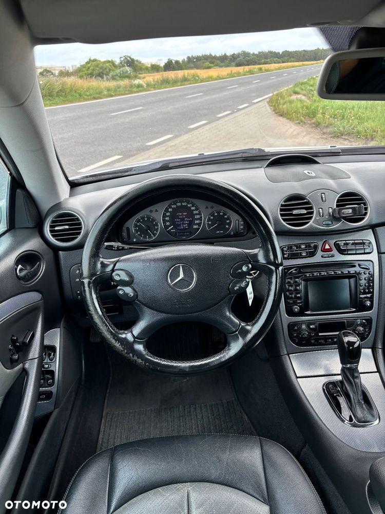 Mercedes-Benz CLK - 11