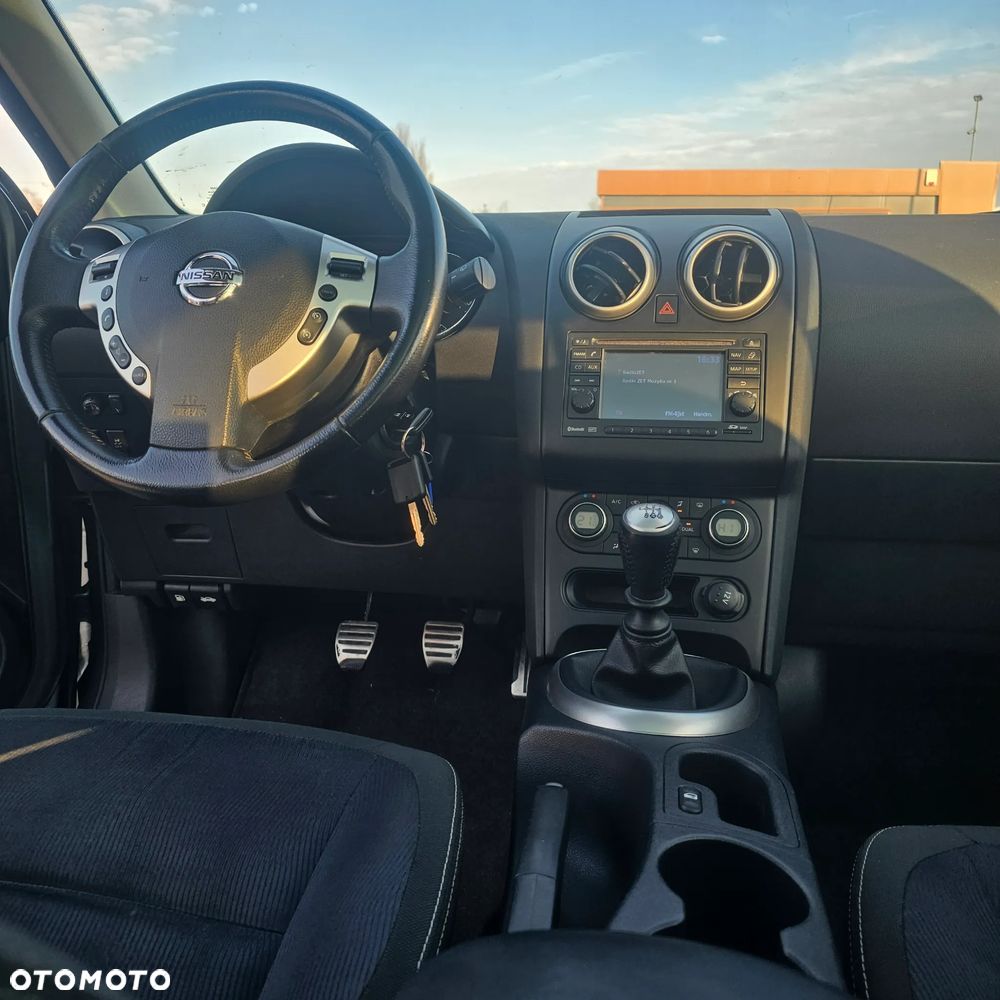 Nissan Qashqai+2 - 10