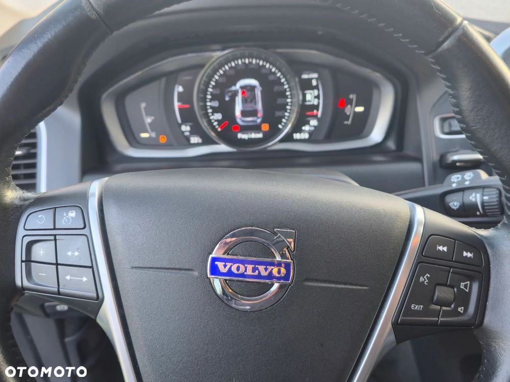 Volvo XC 60 D3 Momentum - 5