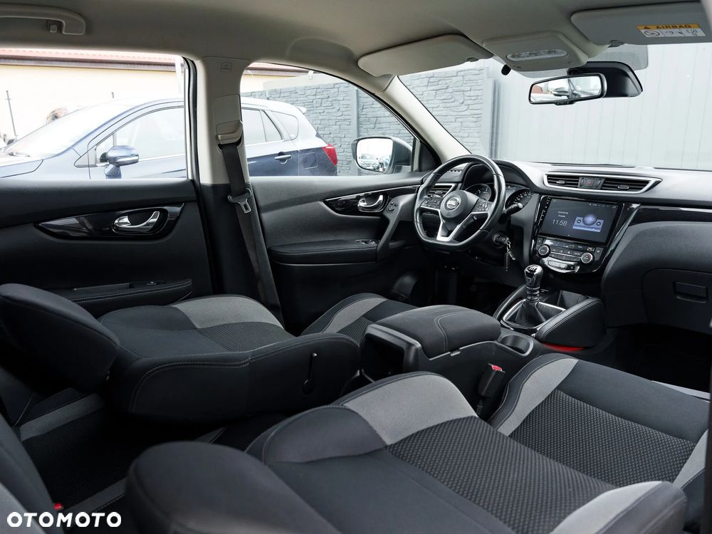 Nissan Qashqai 1.5 dCi N-Connecta - 18