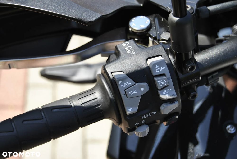 Kawasaki Versys 1000 - 10