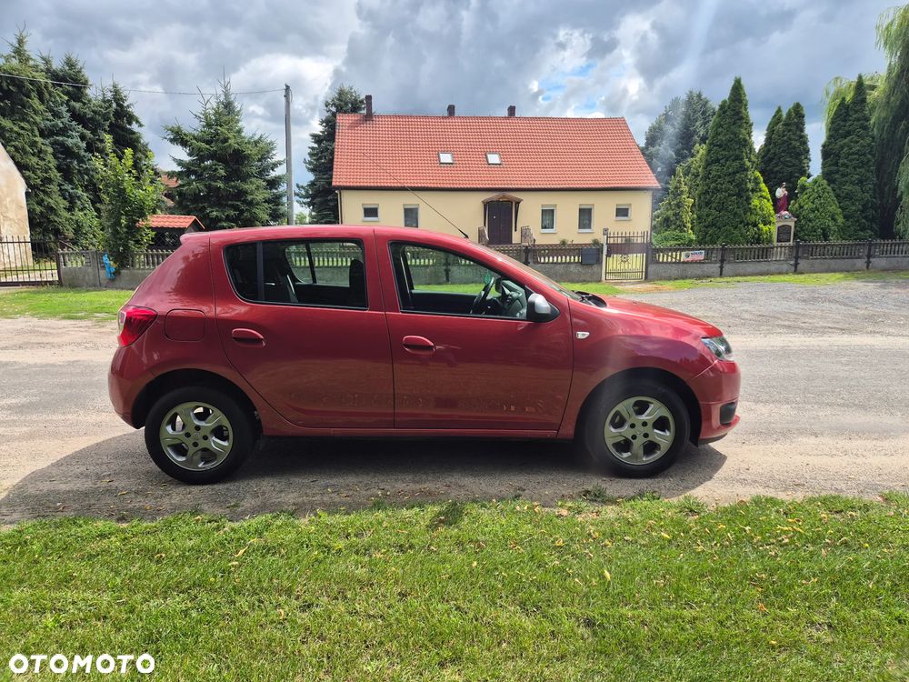 Dacia Sandero 1.2 16V 75 Essentiel - 13