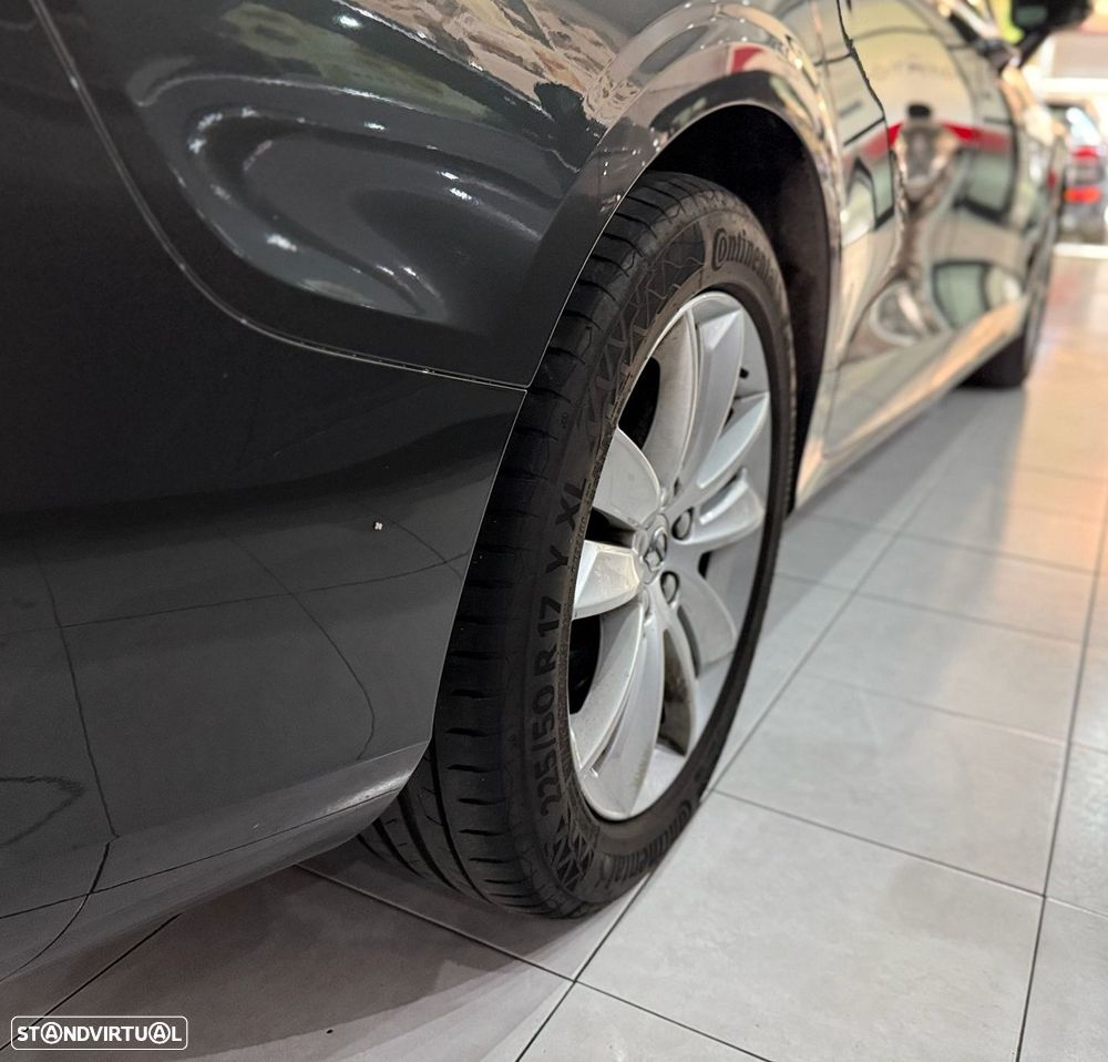 Volvo V60 D3 Momentum Pro - 17