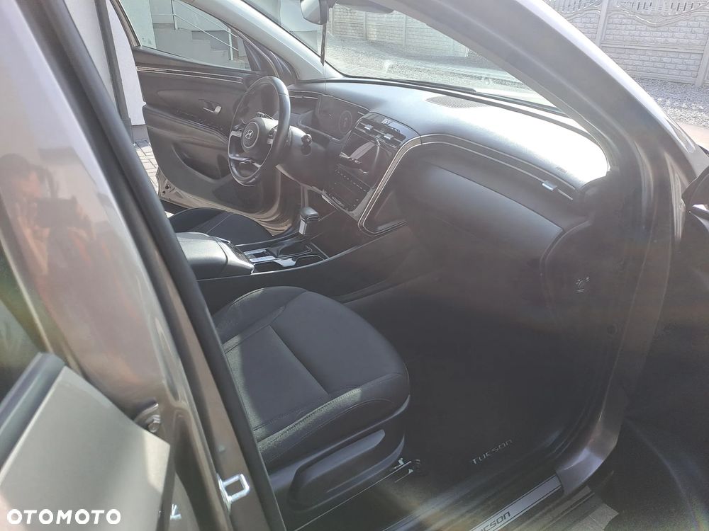 Hyundai Tucson 1.6 T-GDi 48V-Hybrid 2WD DCT Select - 15