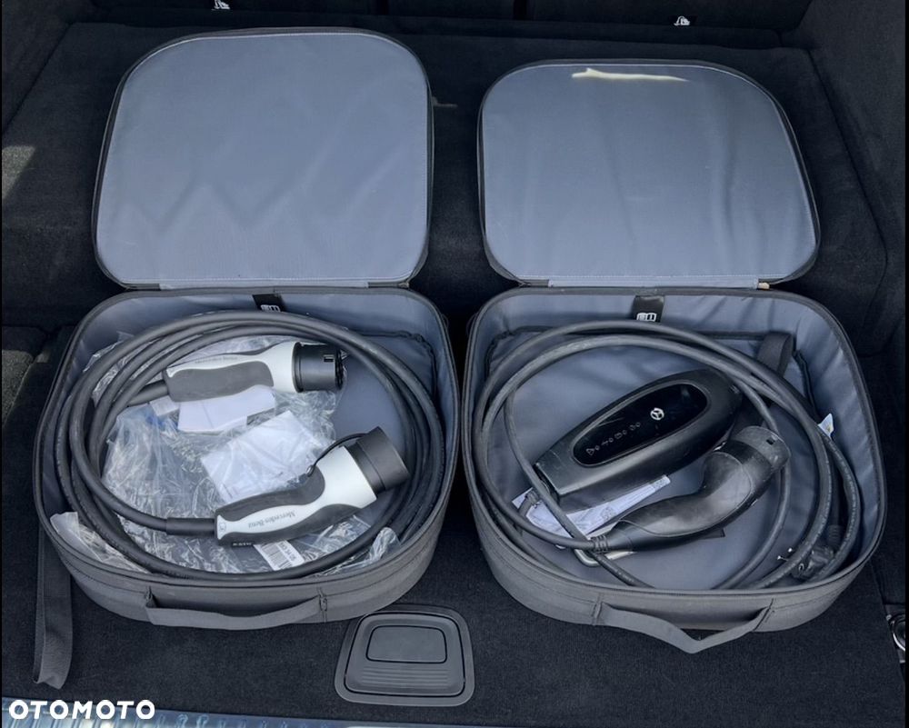Mercedes-Benz Klasa E 300 de 4Matic 9G-TRONIC AMG Line - 16