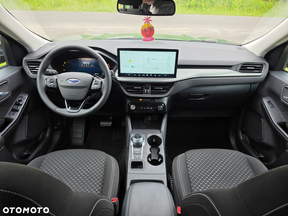 Ford Kuga - 10