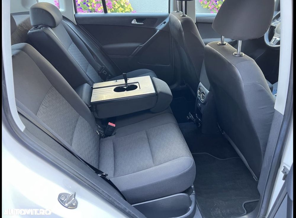 Volkswagen Tiguan 2.0 TDI DPF BlueMotion Technology Trend & Fun - 10