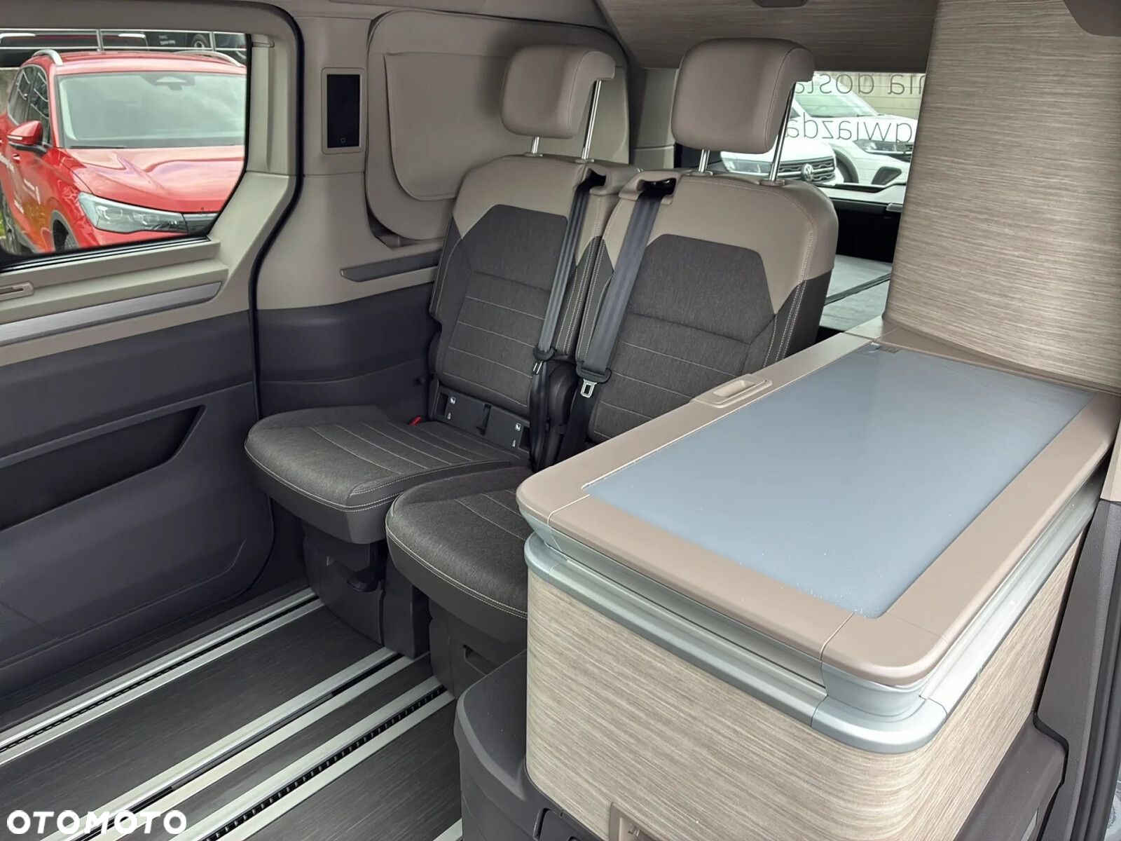 Volkswagen California - 14