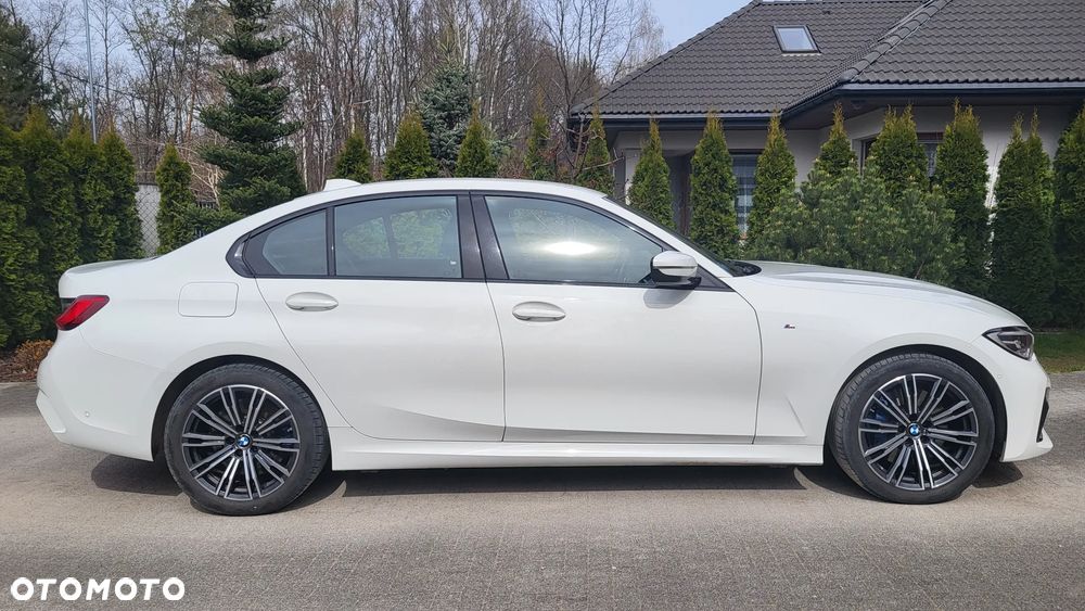 BMW Seria 3 330e M Sport sport - 4