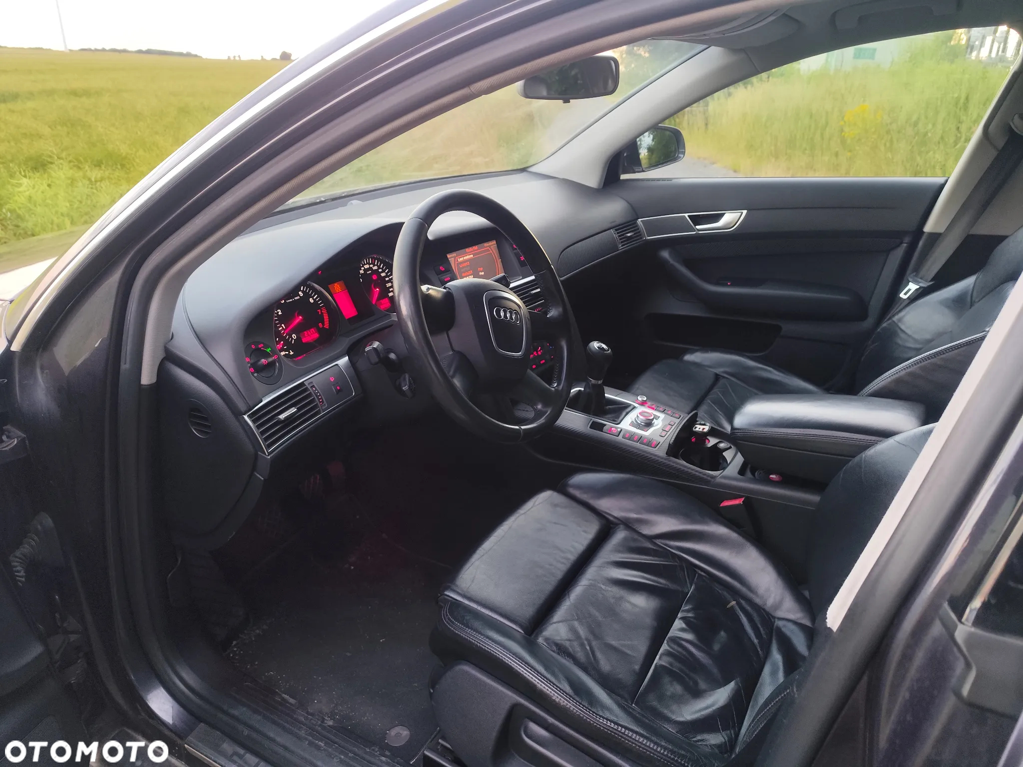 Audi A6 2.4 - 8