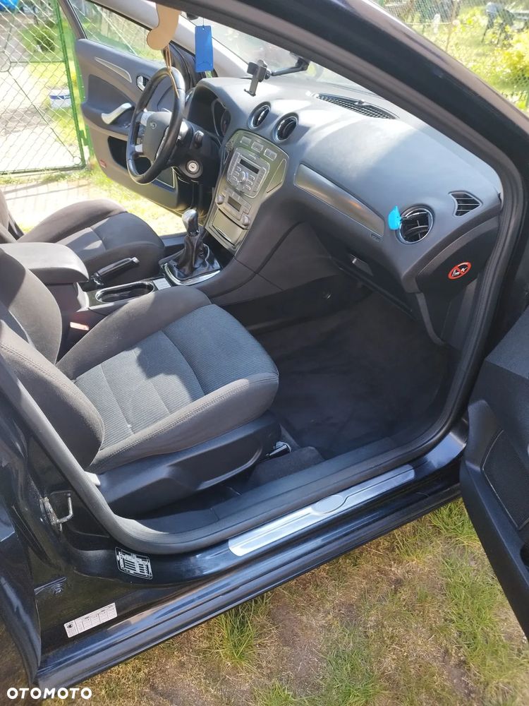 Ford Mondeo 2.0 Titanium - 9