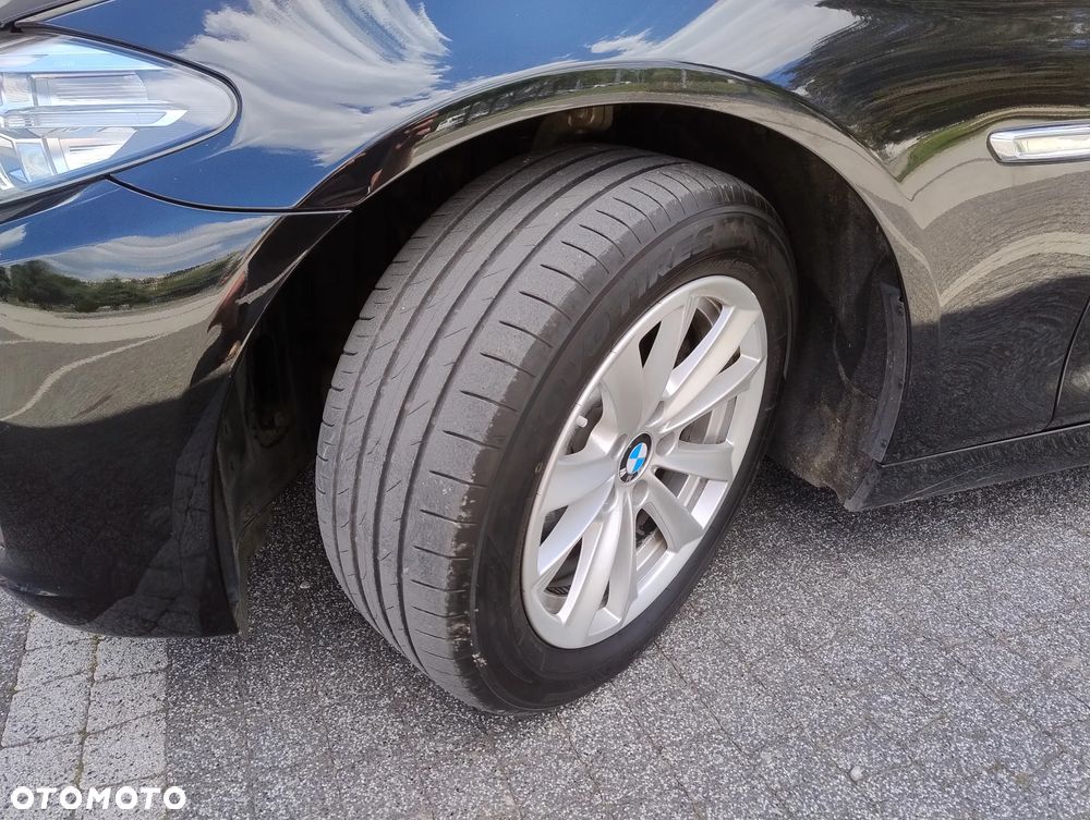 BMW Seria 5 518d - 36