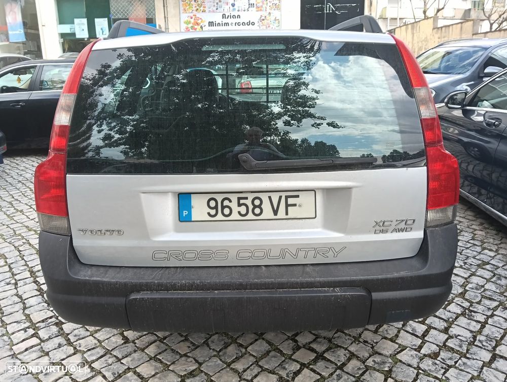 Volvo XC 70 D5 Nivel 3 Auto. - 16