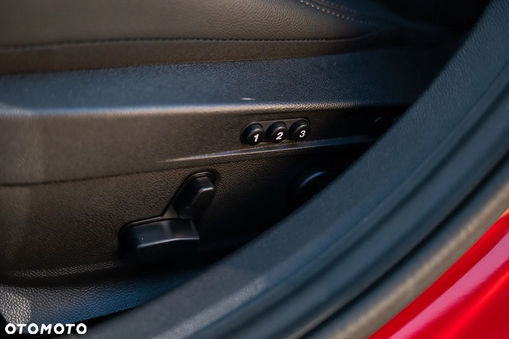 Alfa Romeo Giulia 2.0 Turbo Tributo Italiano Q4 - 29