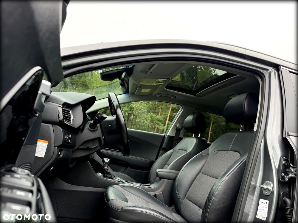 Kia Niro 1.6 GDI 2WD Edition 7 - 25