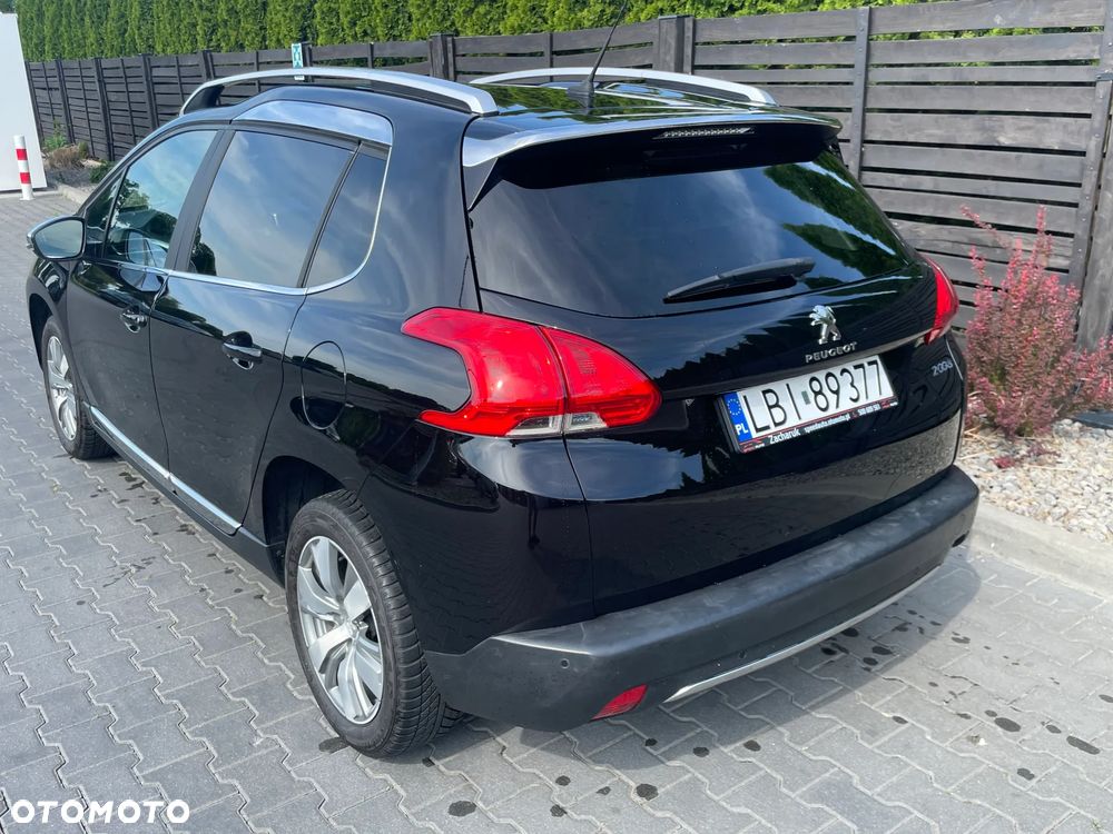 Peugeot 2008 1.2 Pure Tech Style EU6 - 10