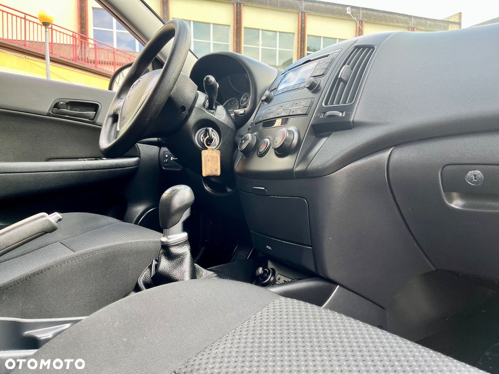 Hyundai i30 1.4 Edition 20 - 20