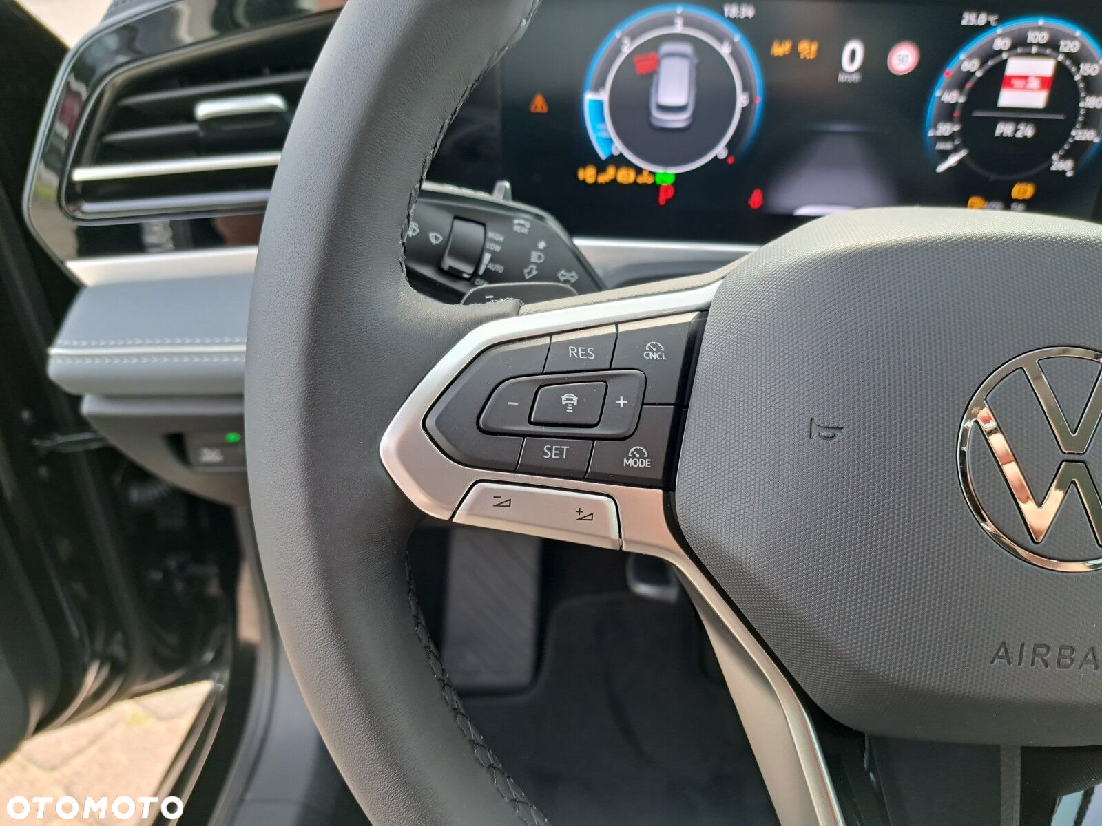 Volkswagen Passat 2.0 TDI EVO Elegance DSG - 20