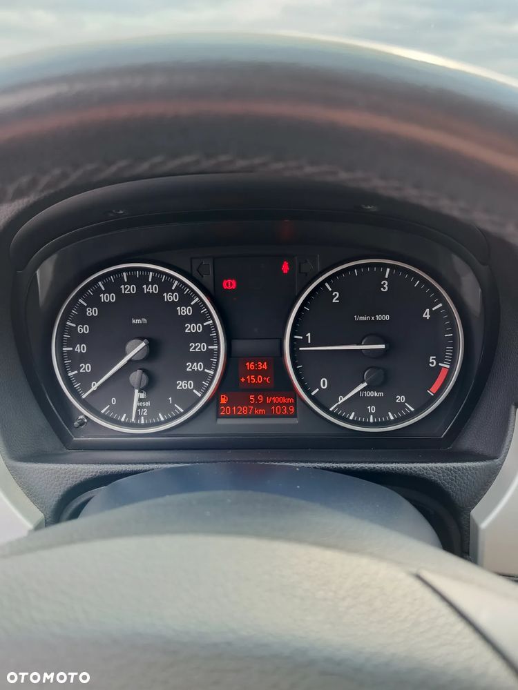 BMW Seria 3 318d - 9