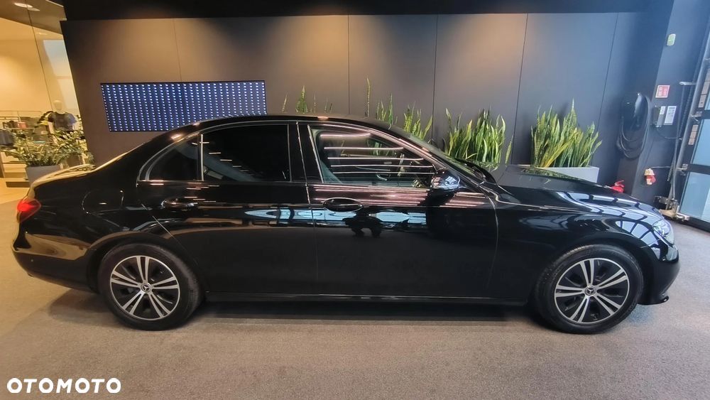 Mercedes-Benz Klasa E 220 d 4-Matic Avantgarde - 8