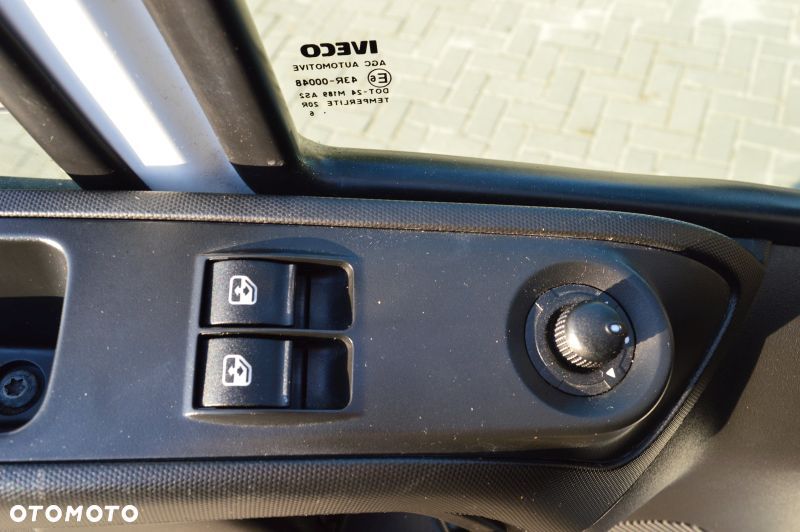 Iveco DAILY - 23