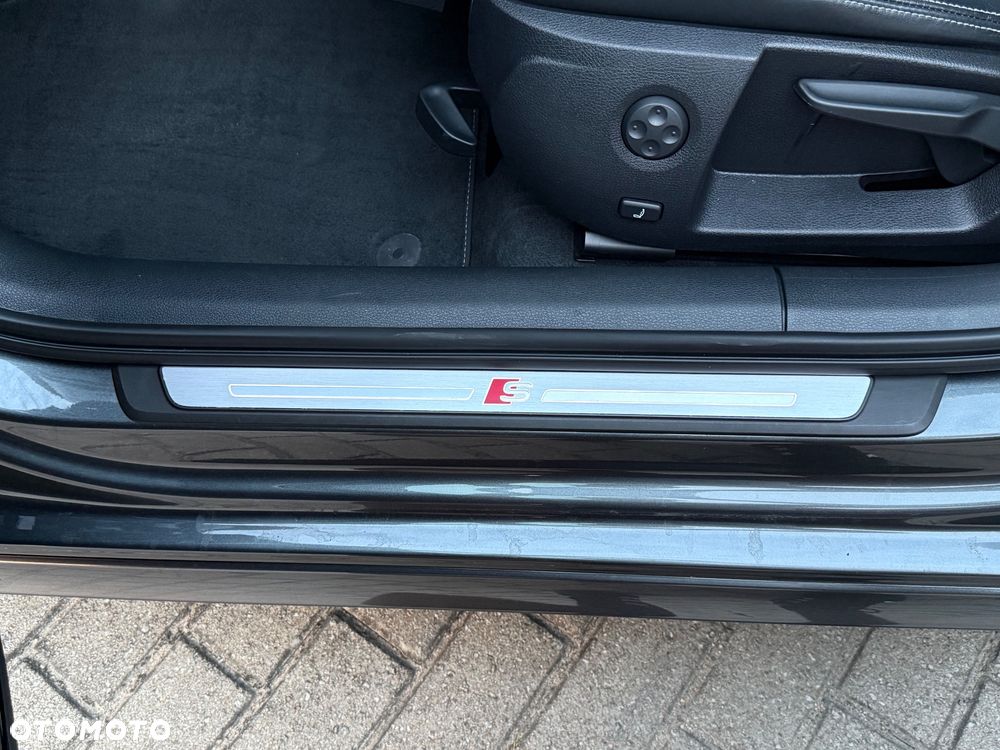 Audi A3 Sportback 2.0 TDI (clean diesel) quattro S tronic S line Sportpaket - 16