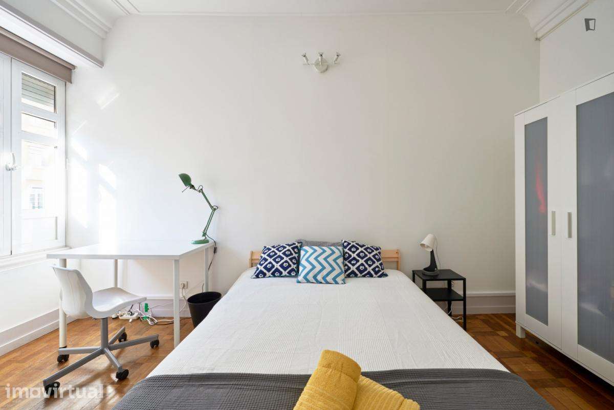 Quarto - localizado em Marquês de Pombal Lisbon - Grande imagem: 3/51