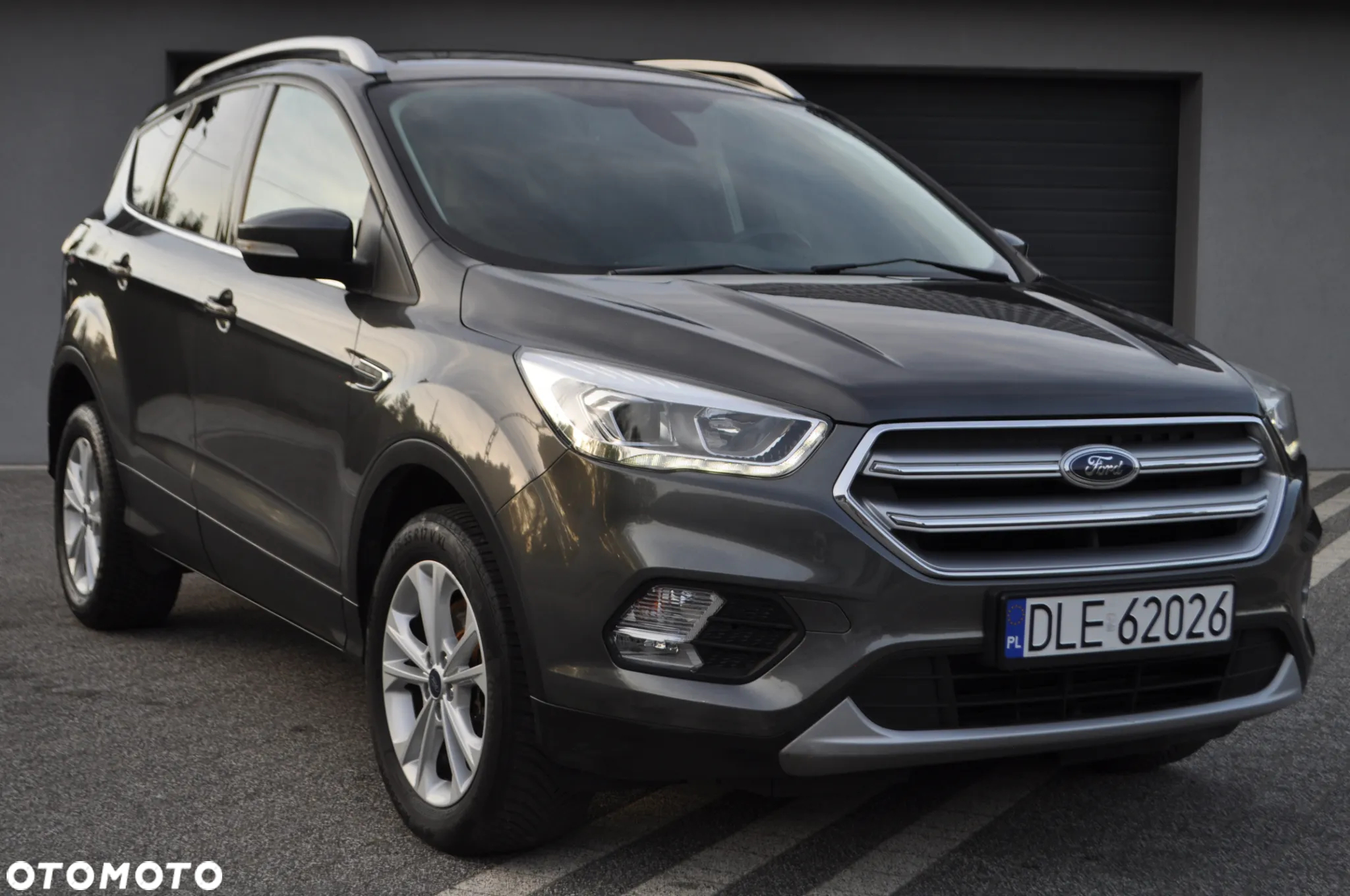 Ford Kuga 2.0 TDCi 2x4 Titanium - 23