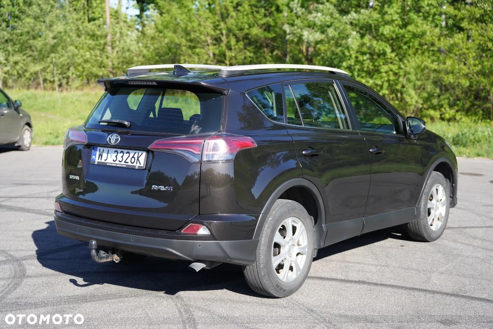 Toyota RAV4 2.0 D-4D Active 4x2 - 5