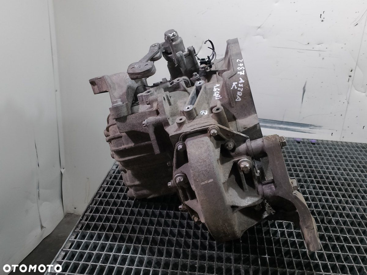 SKRZYNIA BIEGÓW MANUALNA OPEL ASTRA K 55502625 1.6 CDTI - 4