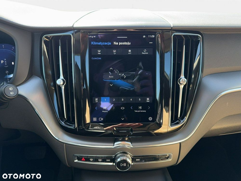 Volvo XC 60 - 24