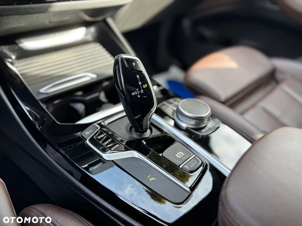 BMW X3 sDrive18d xLine sport - 28