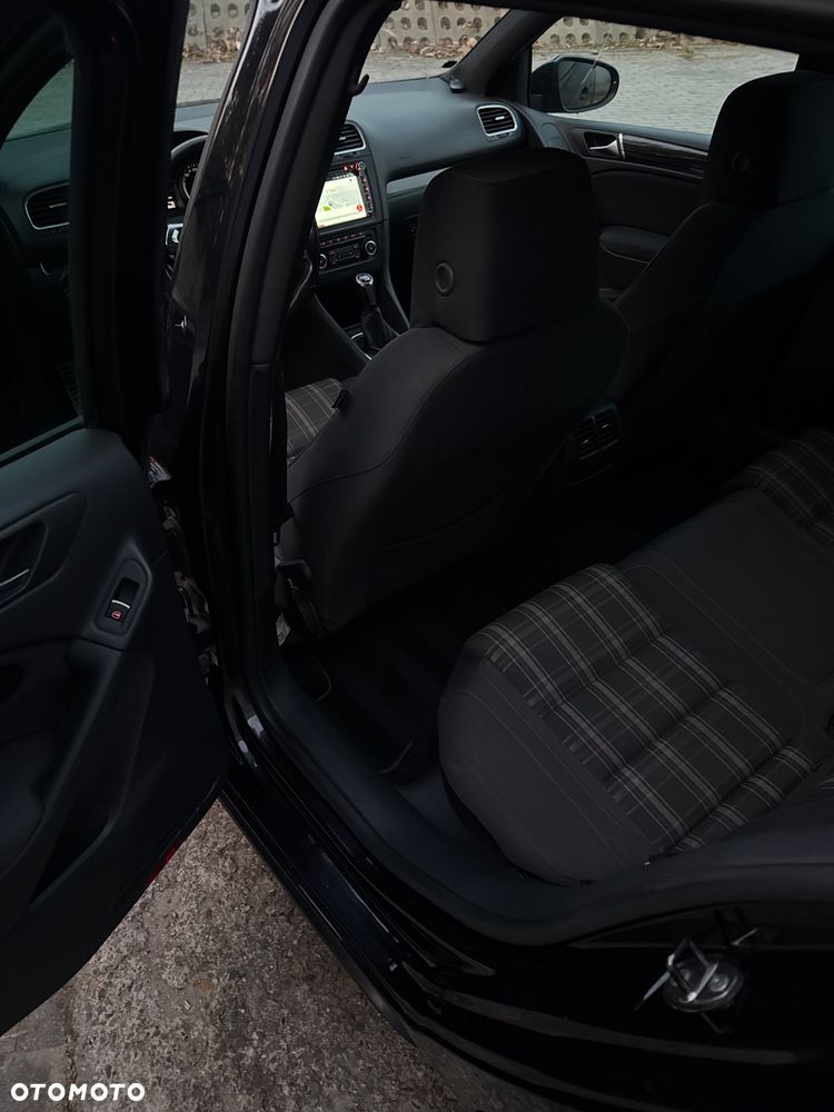 Volkswagen Golf ver-2-0-gti - 22