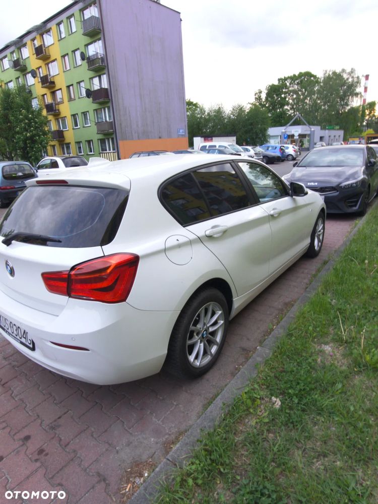BMW Seria 1 118i - 3