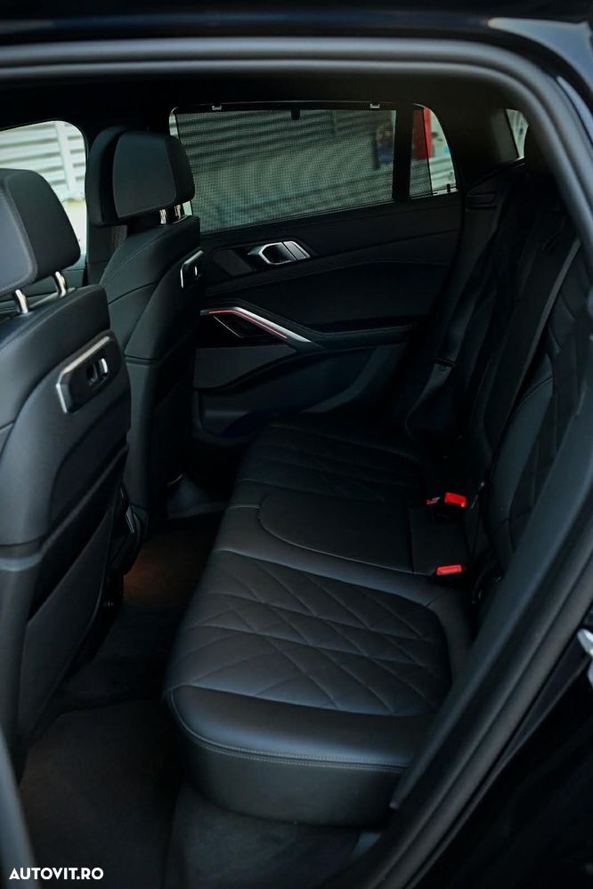 BMW X6 xDrive30d - 13