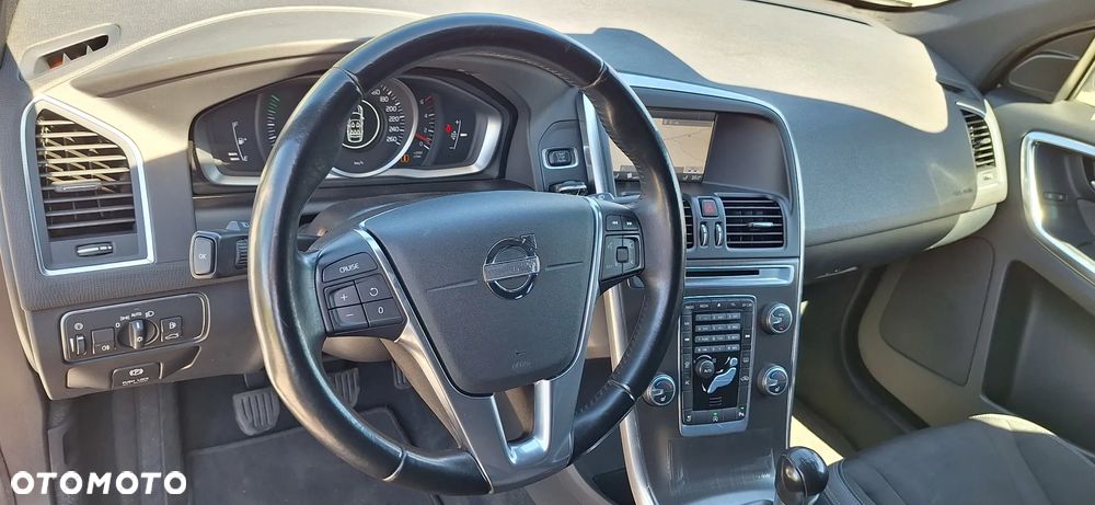 Volvo XC 60 - 18