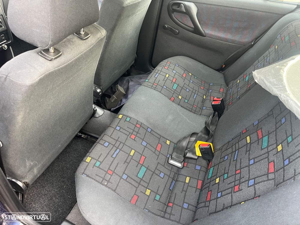 VW Polo 1.0 Confortline AC - 28