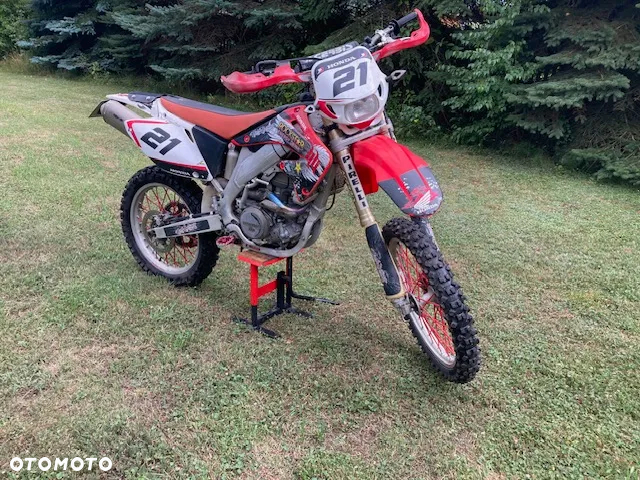 Honda CRF - 7