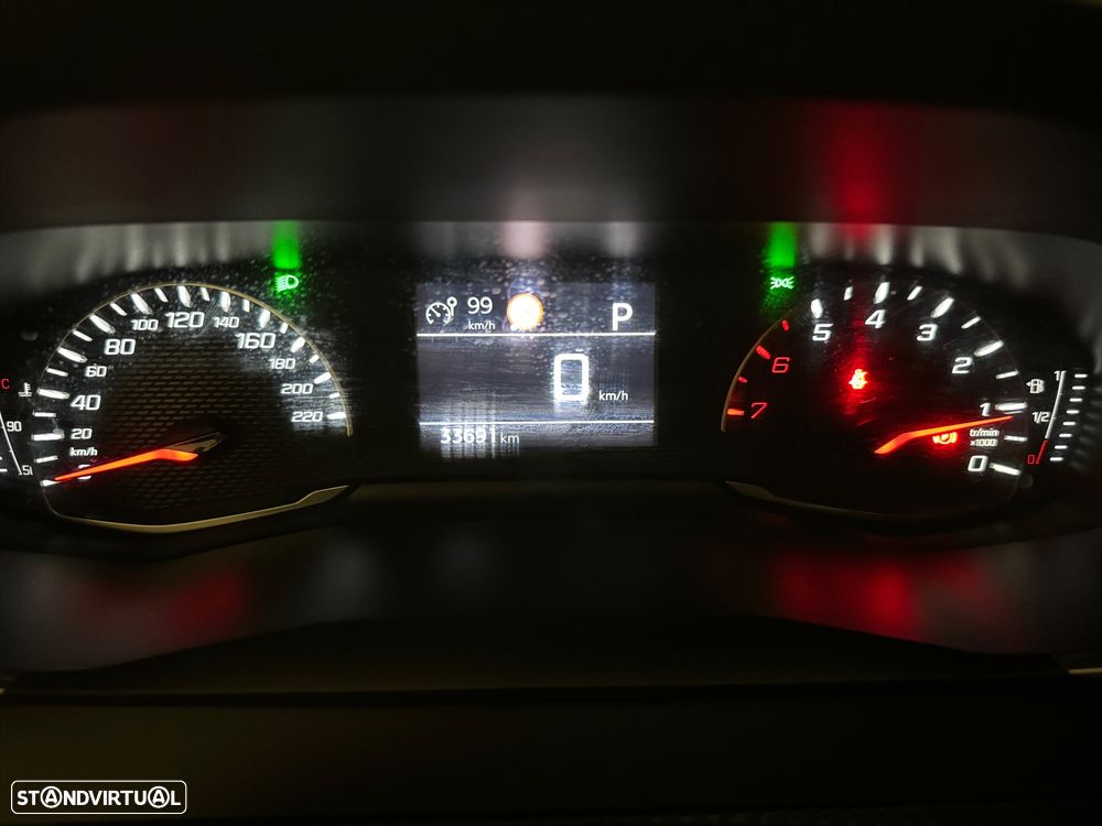 Peugeot 208 1.2 PureTech Allure EAT8 - 20
