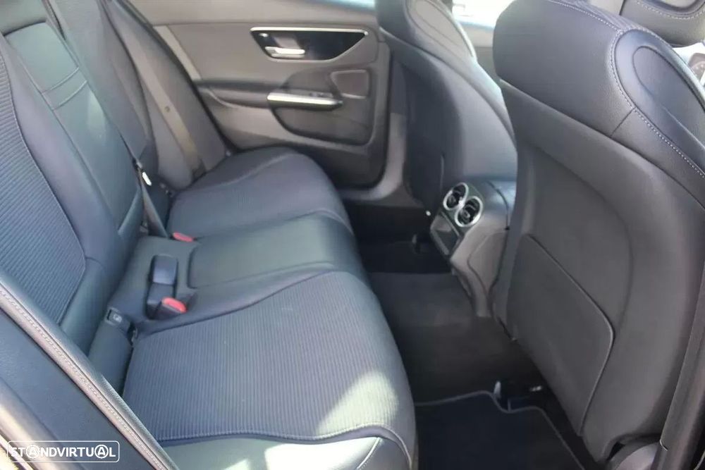 Mercedes-Benz C 200 d Avantgarde - 30