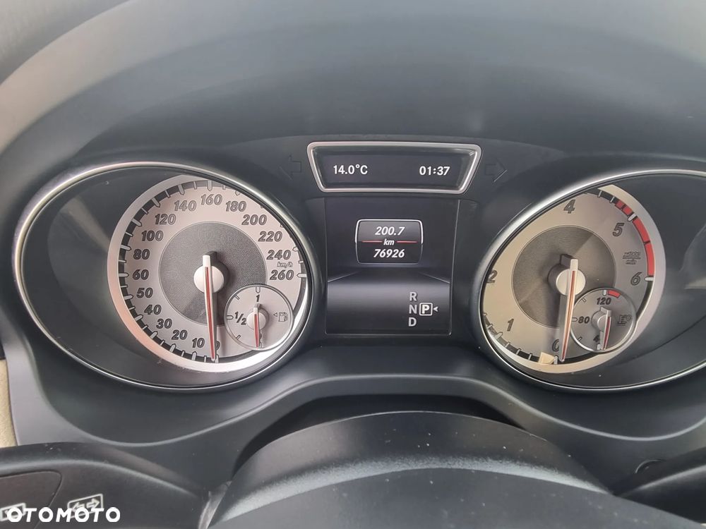 Mercedes-Benz GLA 200 (CDI) d 7G-DCT - 14