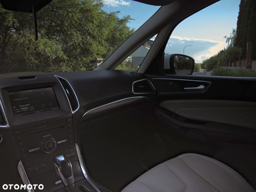 Ford S-Max 2.0 EcoBoost Titanium - 11